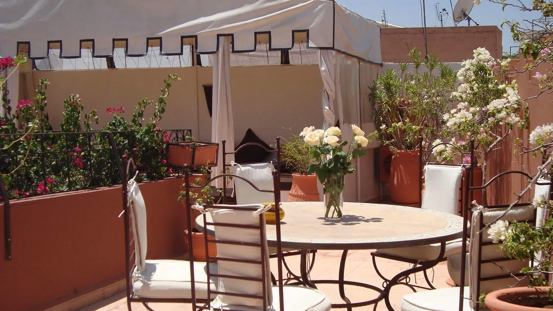 فندق رياض نور شارعنا مراكش 3*,