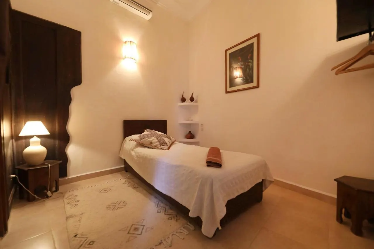 Riad Noor Charana Marrakesh 3*,